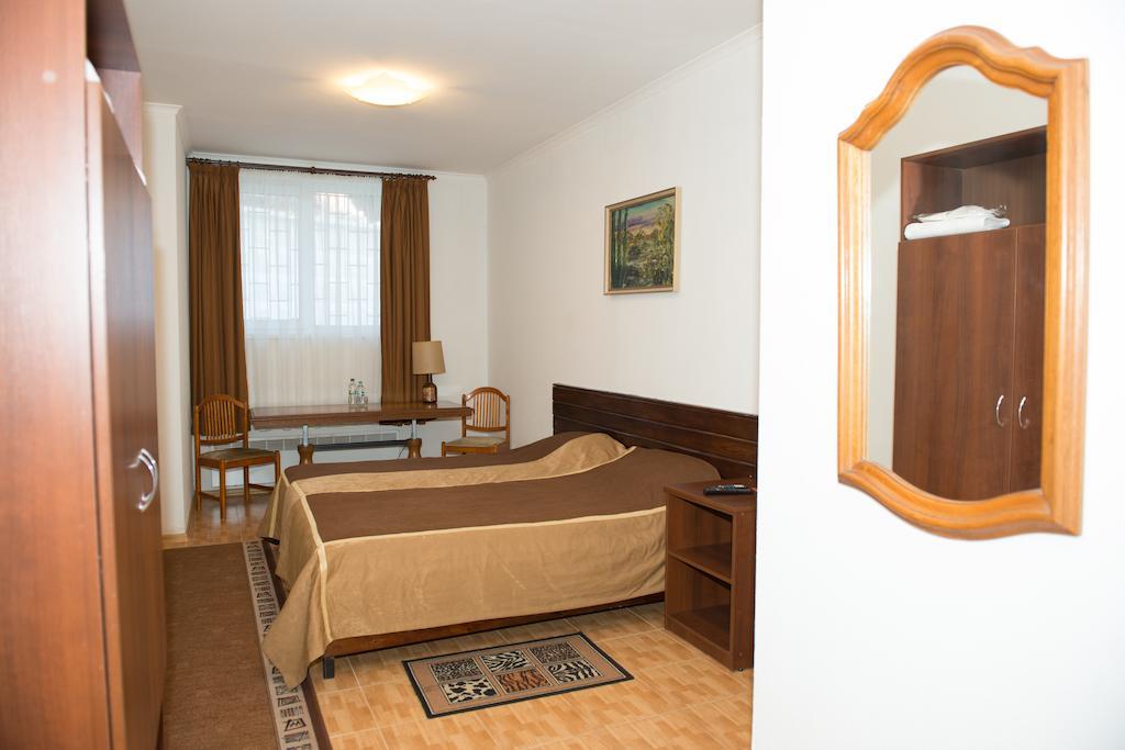 Hotel Acorn Irpín Habitación foto