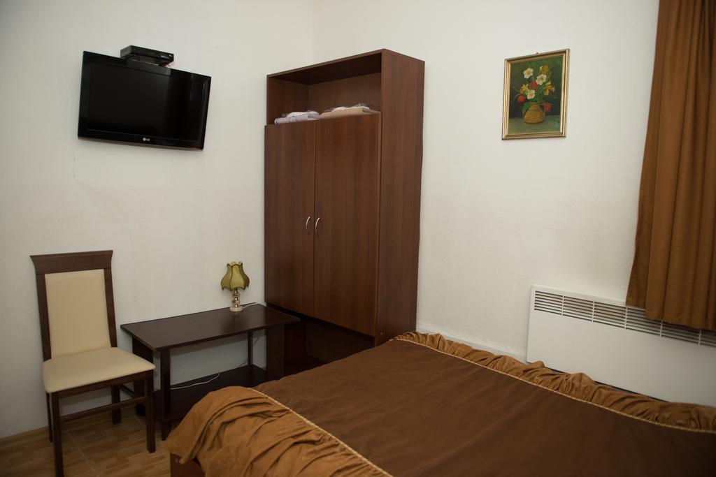 Hotel Acorn Irpín Habitación foto